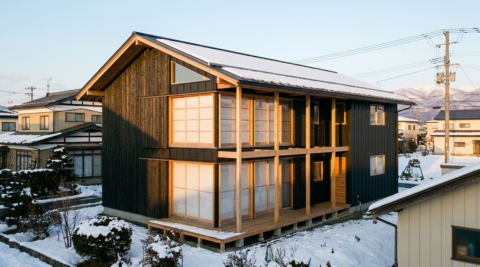 北海道・書斎とライブラリのある静かな家