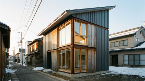 青森・狭小の町家